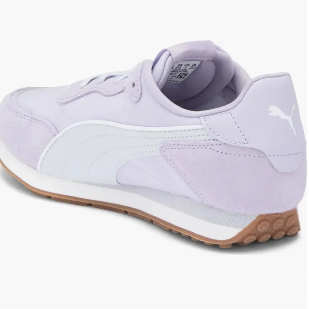 NWT Puma Women's Miler Rose Sneakers in Lilac - Picture 2 of 11